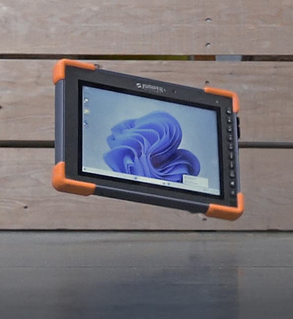 Mesa Pro von Juniper Systems mit anpassbarer Datenerfassung und Kartierung für verschiedene Branchen, kompatibel mit Windows™, Android™ und Apple<sup>®</sup> iOS-Geräten.